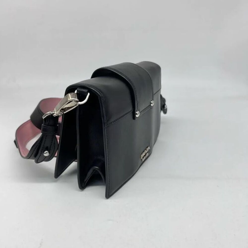 Prada Women Pre-Loved Bag Very Good Condition - Picture 3 of 9